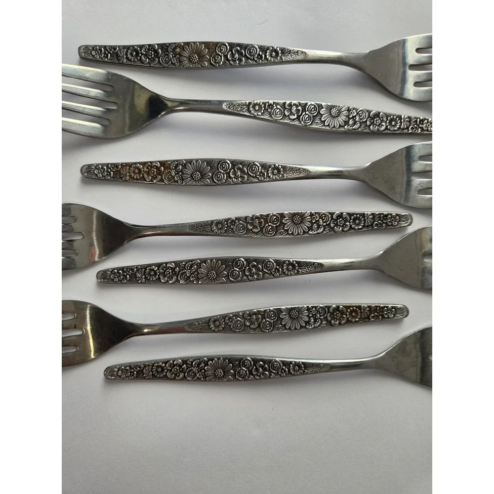 Jardinera Daisy Floral Pattern Interpur SS Japan 43 Piece Flatware Cutlery Set